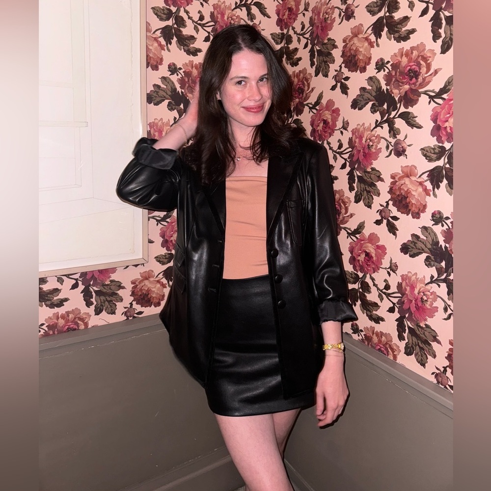 Meet your Posher, Alison